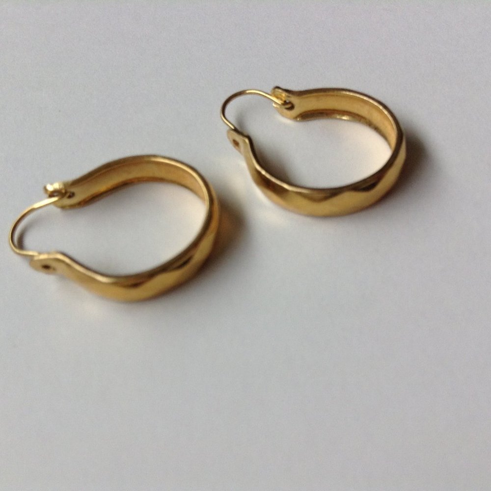 14 k gold hammered earrings